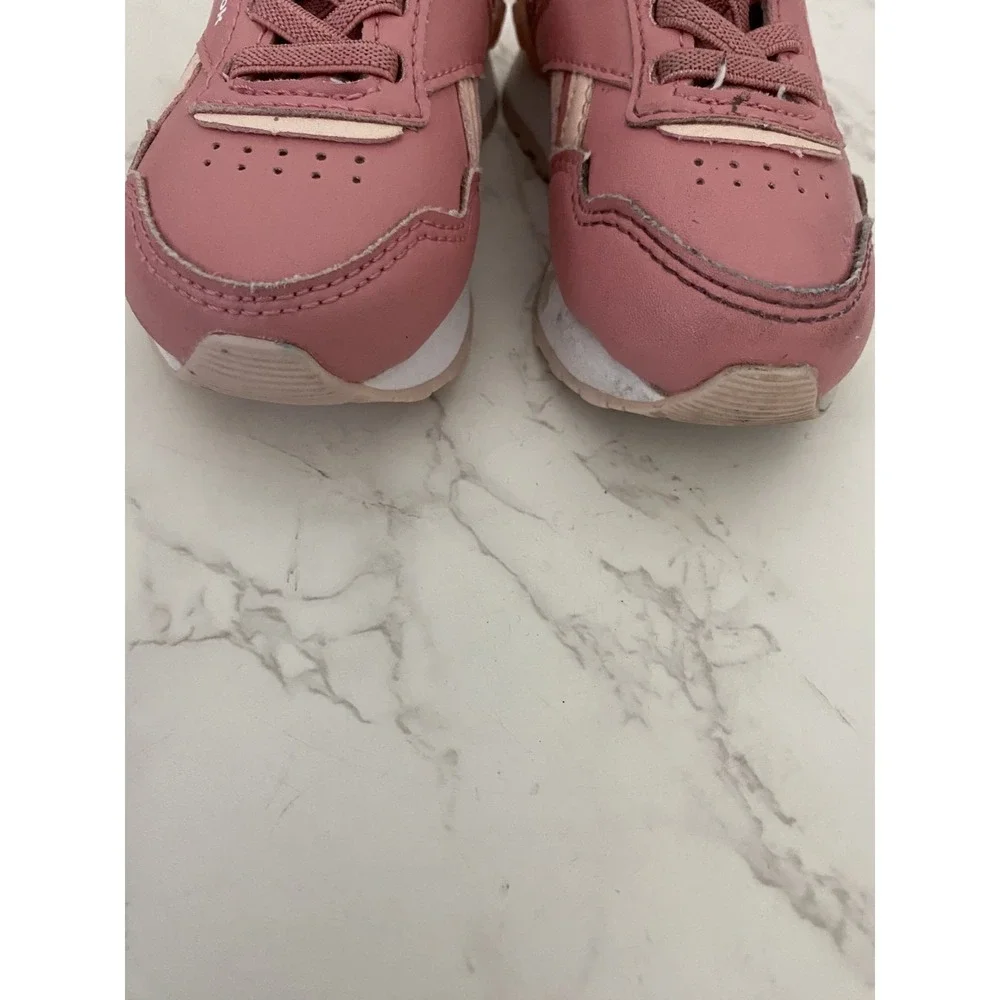 Reebok Sneakers Toddler Sz 6 Pink Light Up